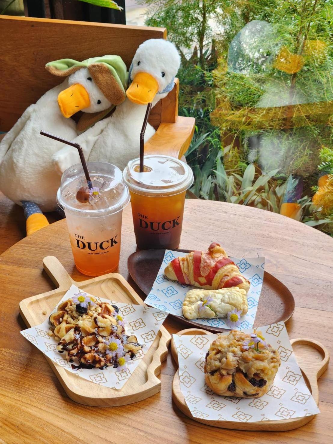 The Duck Cafe And Resort Trat Bagian luar foto